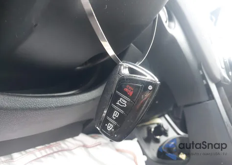 2014 Hyundai Santa Fe Sport 2.4L z USA, uszkodzony, nr VIN 5XYZUDLB7EG219362